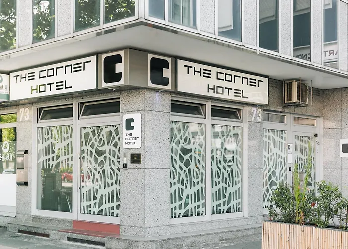 Homaris The Corner - Self-Check In